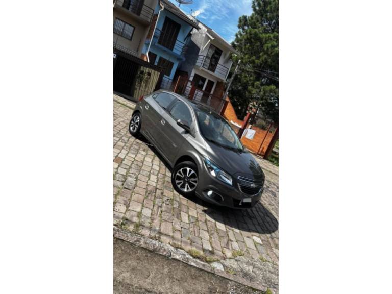 CHEVROLET - ONIX - 2014/2015 - Cinza - R$ 57.900,00