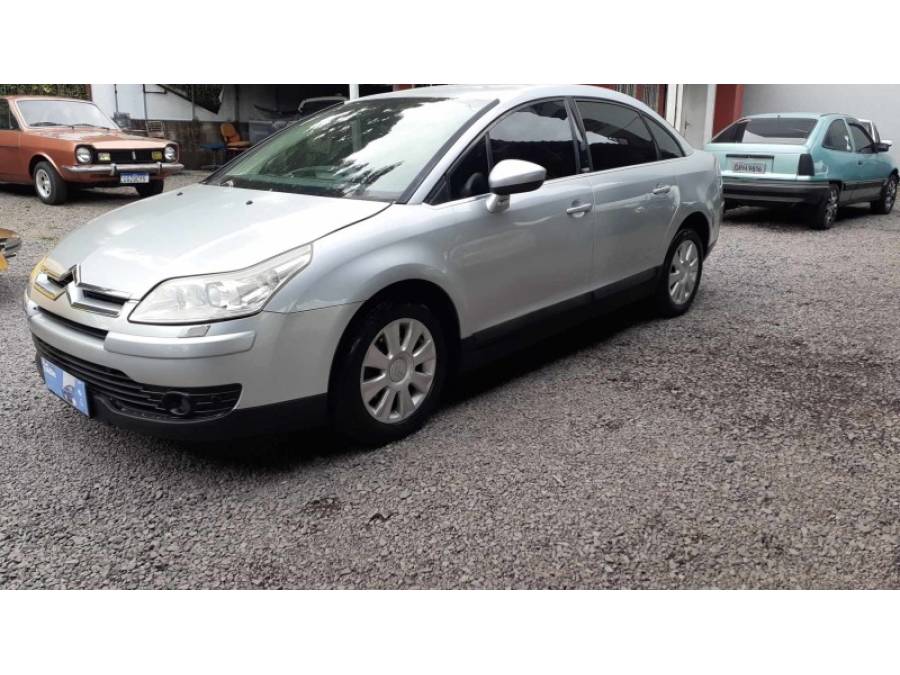 CITROËN - C4 - 2010/2011 - Prata - R$ 25.900,00