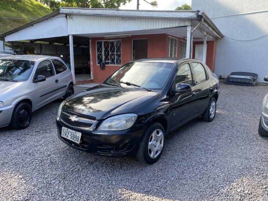 CHEVROLET - PRISMA - 2011/2012 - Preta - R$ 26.900,00