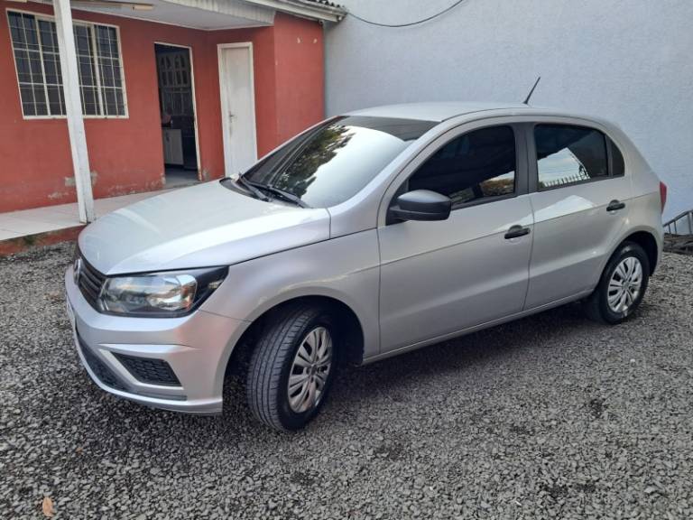 VOLKSWAGEN - GOL - 2022/2022 - Prata - R$ 56.900,00