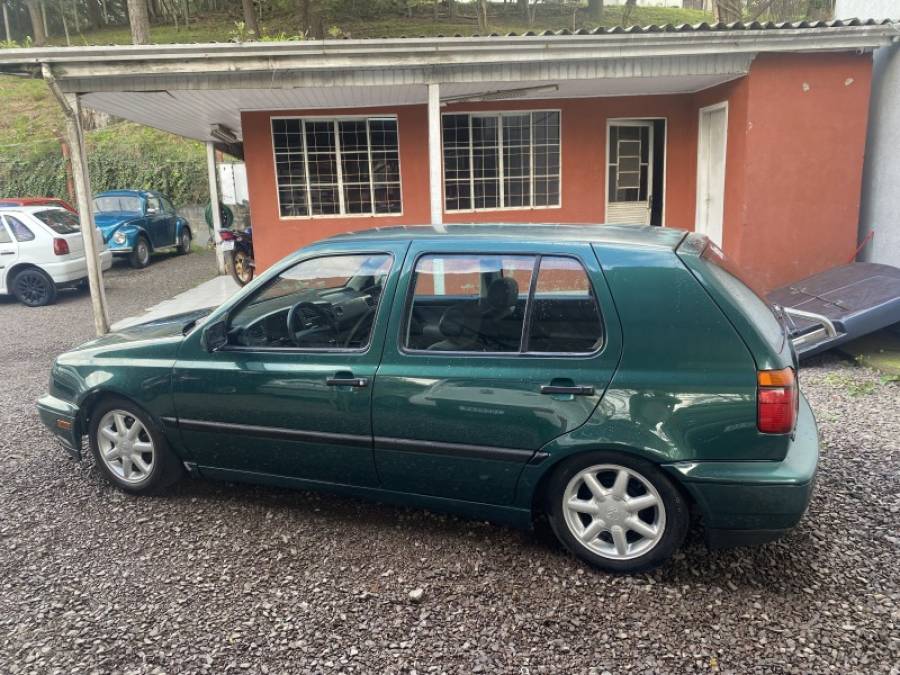 VOLKSWAGEN - GOLF - 1997/1997 - Verde - R$ 16.900,00