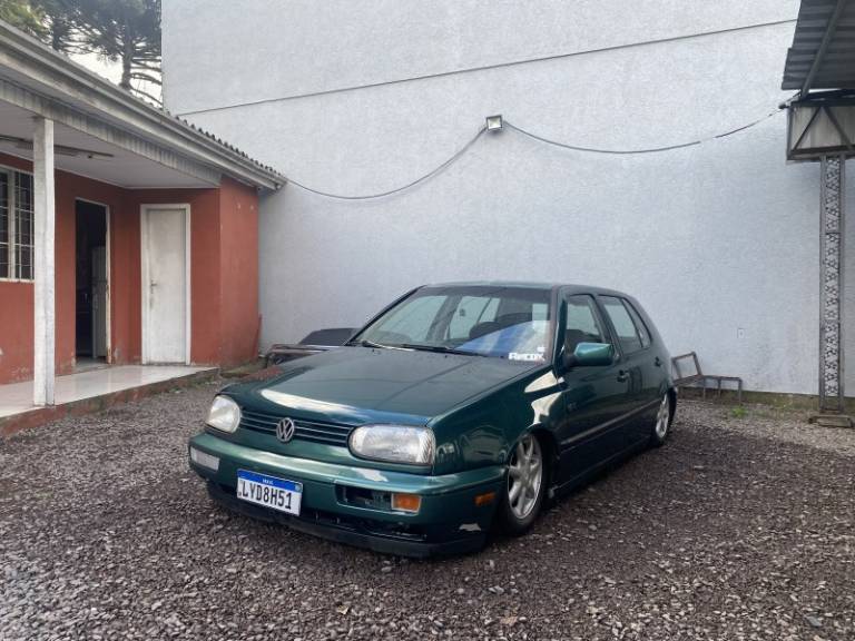 VOLKSWAGEN - GOLF - 1997/1997 - Verde - R$ 16.900,00