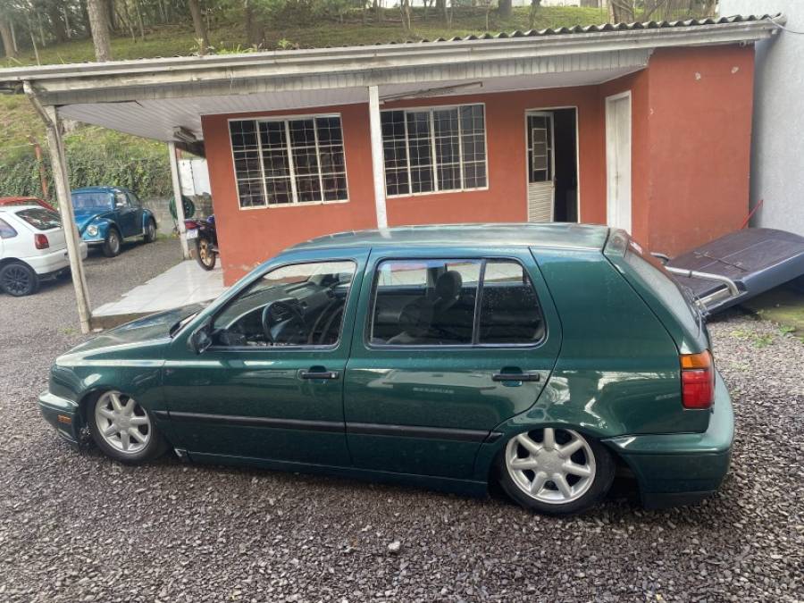 VOLKSWAGEN - GOLF - 1997/1997 - Verde - R$ 16.900,00