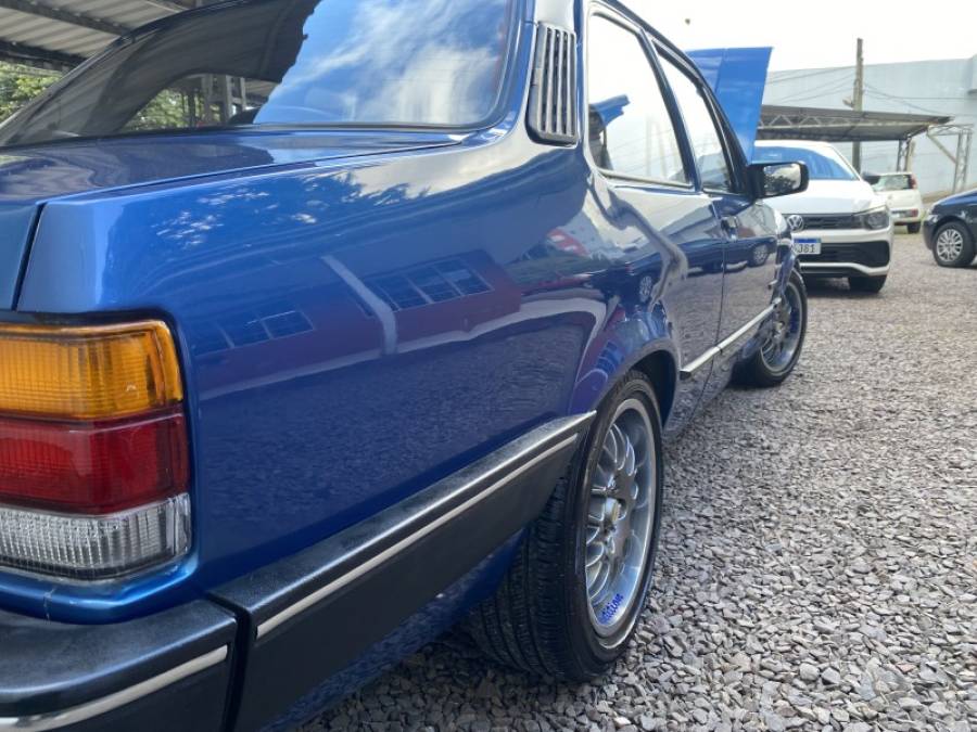 CHEVROLET - CHEVETTE - 1993/1993 - Azul - R$ 58.900,00