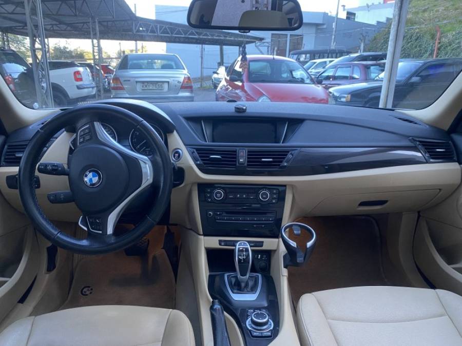 BMW - X1 - 2014/2014 - Branca - R$ 89.900,00