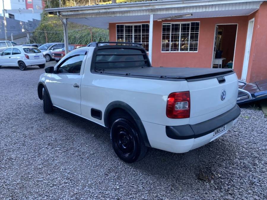 VOLKSWAGEN - SAVEIRO - 2015/2016 - Branca - R$ 46.900,00