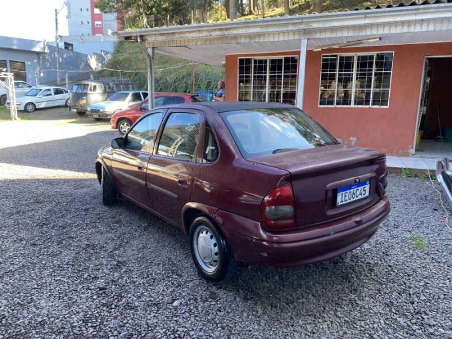 CHEVROLET - CORSA - 1996/1996 - Vermelha - R$ 11.900,00