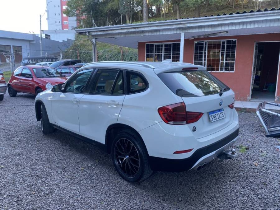 BMW - X1 - 2014/2014 - Branca - R$ 89.900,00
