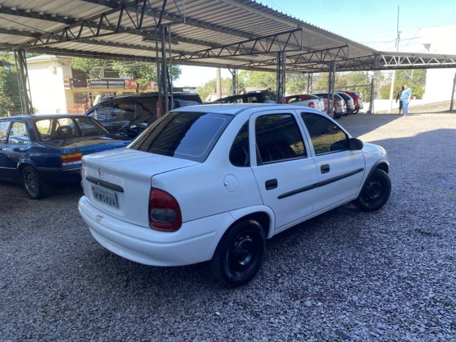 CHEVROLET - CORSA - 2002/2003 - Branca - R$ 16.900,00