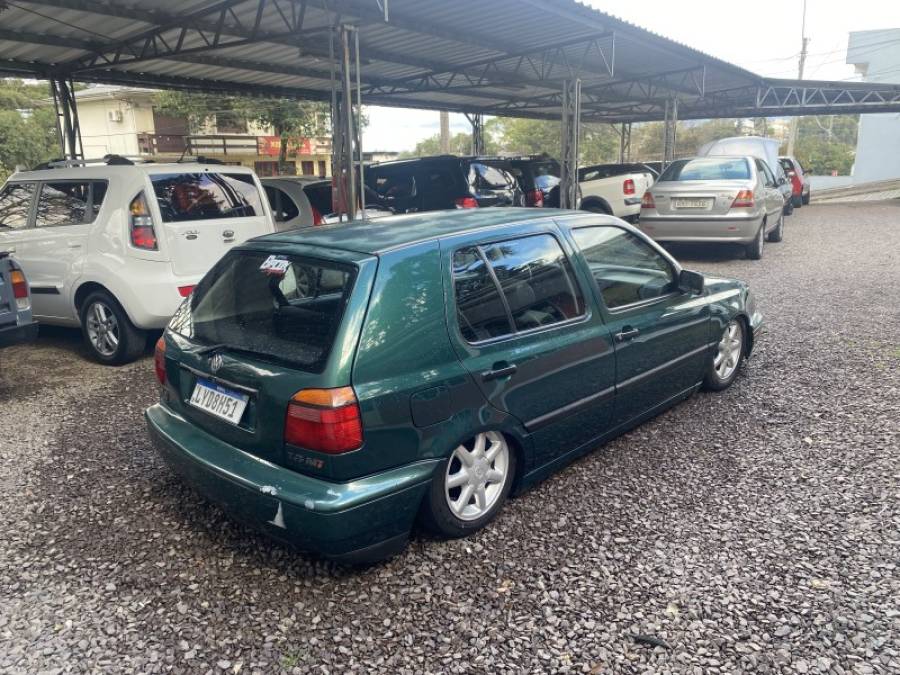 VOLKSWAGEN - GOLF - 1997/1997 - Verde - R$ 16.900,00