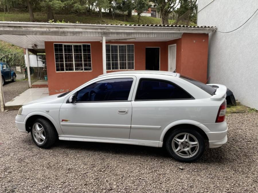 CHEVROLET - ASTRA - 2001/2001 - Branca - R$ 19.900,00